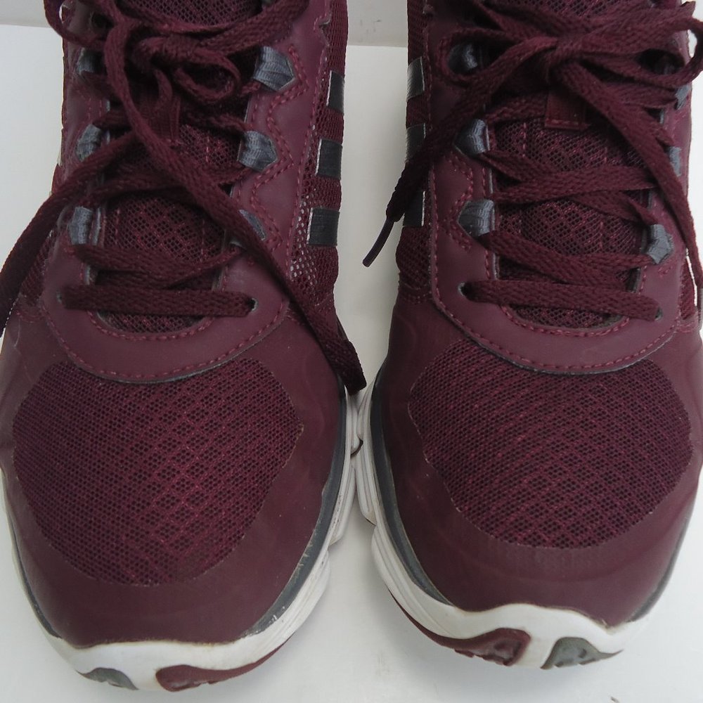 SIZE 7. Adidas Training running sneakers shoes . - Picture 7 of 15